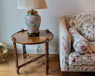 faux bamboo side table, chinoiserie lamp