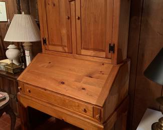Upright Desk