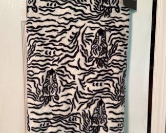Zebra Stripe throw blanket (NWT)