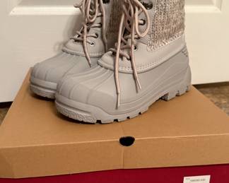 Muk Luks boots (new)