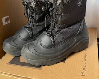 Roma boots (new)
