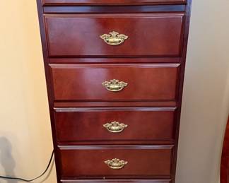 Bombay style lingerie dresser