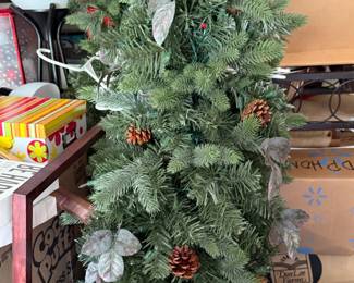 2 prelit 5' decorated trees