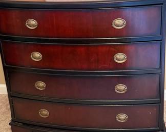 Bombay style 4-drawer dresser