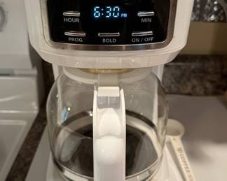 Mainstays 12-Cup programmable coffee maker