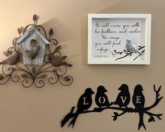 Metal and wood bird themed wall decor