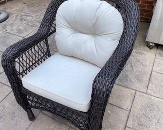 Vinyl Wicker Outdoor Loveseat & 2 Chairs w/Cushions!