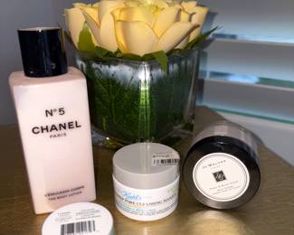 Jo Malone London Peony & Blush Body Cream 1.7oz,
No 5 Chanel The Body Lotion, Kiehl’s Rare Earth Cleansing Mask .95oz & Midnight Cleansing Oil, Farmacy Clearly Clean .4oz!