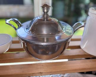 Wilton Armetale Pewter Dutch Oven!