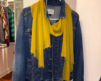 Women's Quality Clothing Size Small!
