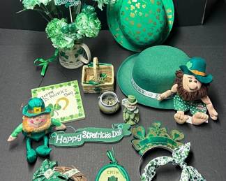 St. Patricks Day Decor and Accessories Lot
