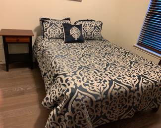 Queen size bed