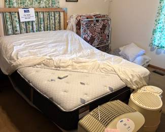 Tempur-Pedic Adjustable Bed!