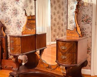 1930's bedroom suite (pieces sold separately) mint condition...
