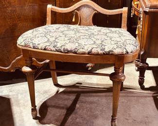 Seven piece 20's-30's bedroom set (includes 2 mirrors)...