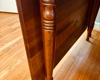 Drop-leaf dining table with 2 additional leaves (detail)...
