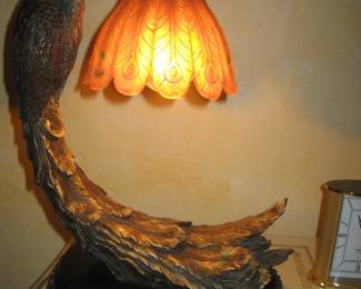 Peacock accent lamp