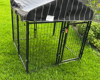 Covered dog pen