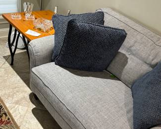 2 Seater by La-z-boy