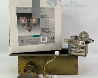 Antique Brass Finish Wall Bracket Light Fixture, Havre Ruswin Bathroom Set