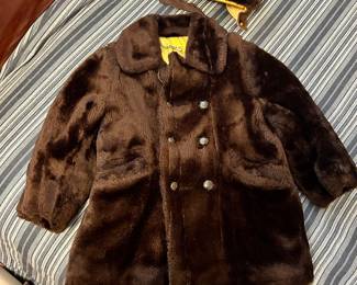 Wonderful vintage child’s coat & hat set