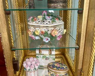 Various small collectibles