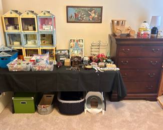 Fun toys including a neat modular doll house & furniture