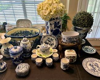 Delft Blue Pottery pieces