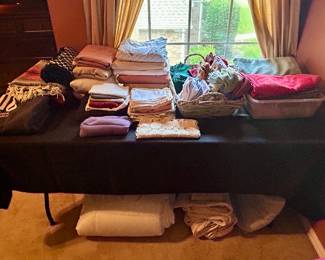 Table & bed linens