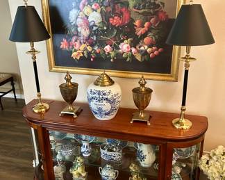 Very nice curio cabinet, still life artwork and lamps