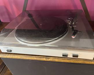 Ion turntable
