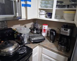 Coffee maker, panini press, food processor, plenty of glass and plastic containers