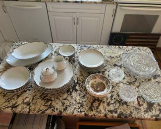 Harmony House Starlight China, Queens bowls from England adapted from original copper engravings and assortment of crystal