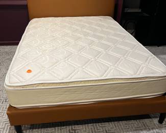 Full size faux leather bed with mattress
Up for pre sale $200