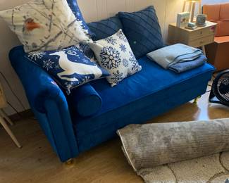 Blue velvet chaise