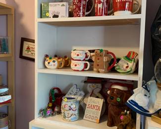 More Christmas and more shelves!