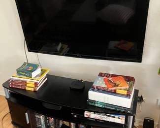 Toshiba flatscreen TV. Stand