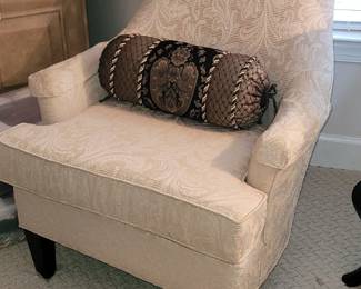 Cream Ethan Allen accent chair like new condition