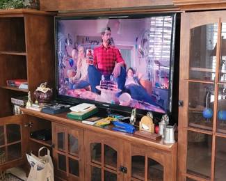 Nice 3 piece tv wall unit