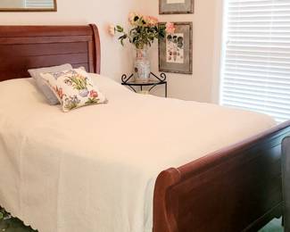 Full cherry sleigh bed