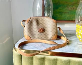 1980’s Vintage GUCCI handbag crossbody style. Guccissima pattern.