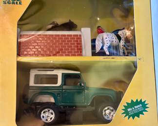Vintage Land Rover defender, with barn/horse, new in box