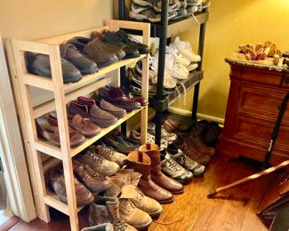 Men’s shoes, boots, tennis shoes