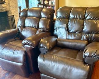 2 recliners