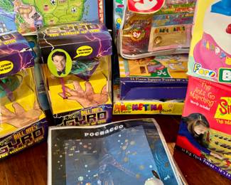 Vintage Bill Nye Gyro, new in box. Pochacco stationery letter set, vintage