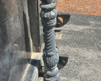HORSE HITCHING POST