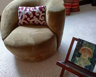 Swivel chair
Book holder