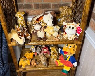 Giraffe Items