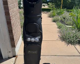 Travel golf case.