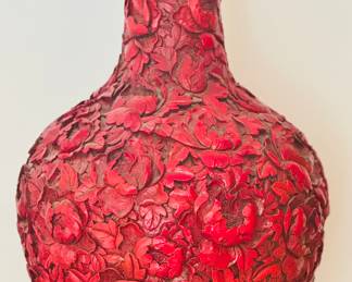Chinese Lacquerware Globular Vase Depicting Floral